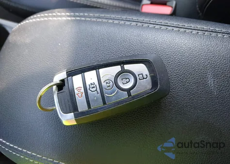 2022 Ford Escape Titanium из США, поврежденный, VIN 1FMCU9J94NUB94286